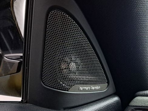 Used 2018 BMW M4 Coupe image 26