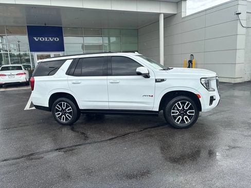 Used 2023 GMC Yukon AT4 AWD/4WD image 2