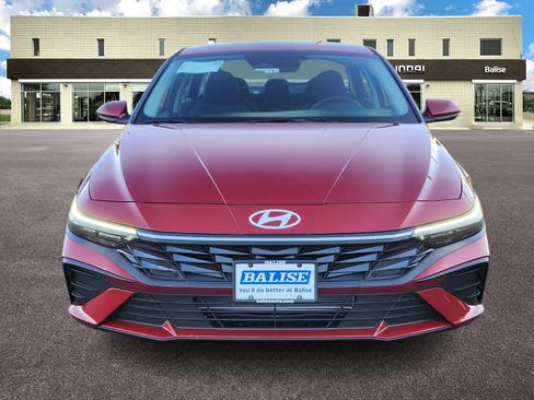 New 2026 Hyundai Elantra SE FWD image 8