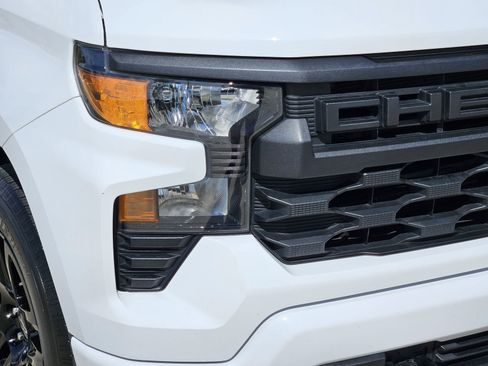 Certified 2023 Chevrolet Silverado 1500 Custom w/ Rally Edition image 10