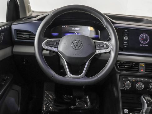 Used 2023 Volkswagen Taos SE w/ Panoramic Sunroof Package AWD/4WD image 25