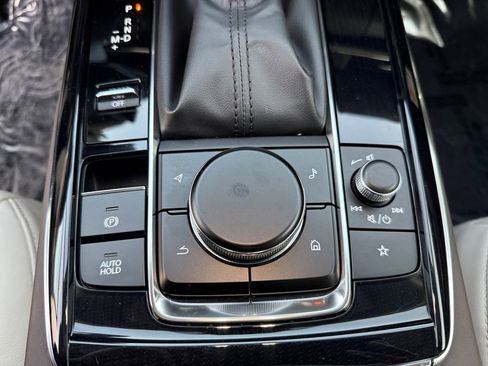 Used 2025 MAZDA CX-30 AWD 2.5 S w/ Premium Package image 19