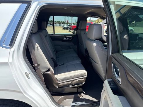 Used 2023 Chevrolet Tahoe LT AWD/4WD image 12