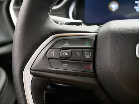 New 2025 Jeep Grand Cherokee Laredo w/ Luxury Tech Group I image 26