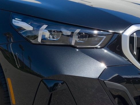 New 2026 BMW i5 eDrive40 w/ M Sport Package image 5