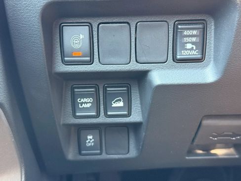 Used 2022 Nissan Frontier SV AWD/4WD image 26