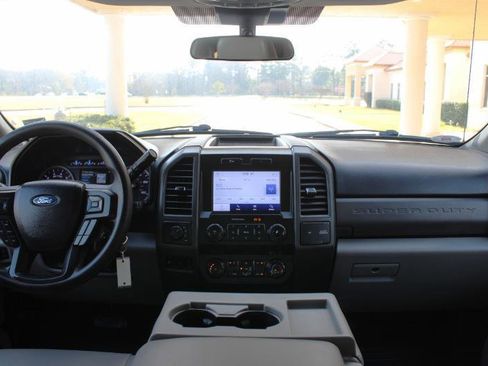 Used 2021 Ford F250 XL w/ Power Equipment Group image 31