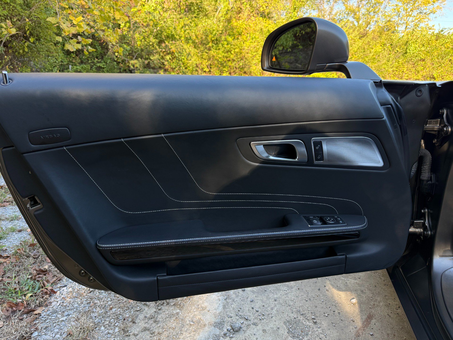 Used 2012 Mercedes-Benz SLS AMG Roadster image 56