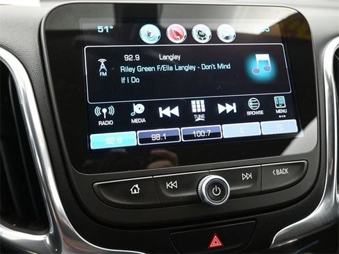 Used 2018 Chevrolet Equinox LT w/ Sun & Infotainment Package image 15