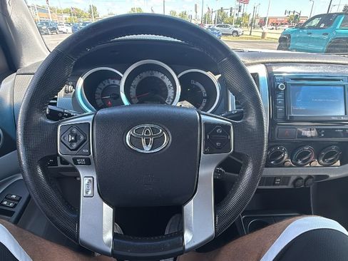 Used 2014 Toyota Tacoma PreRunner w/ SR5 Package RWD image 14