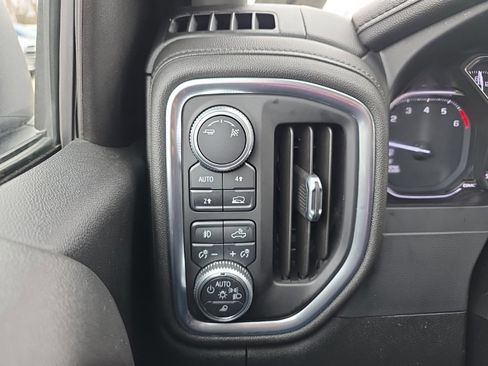 Used 2019 GMC Sierra 1500 Elevation w/ Elevation Value Package image 28