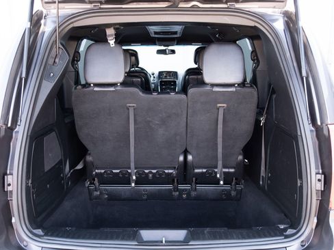 Used 2017 Dodge Grand Caravan GT FWD image 24