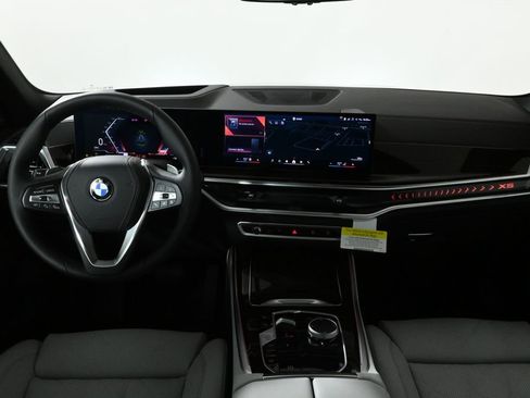 Used 2026 BMW X5 xDrive40i image 17