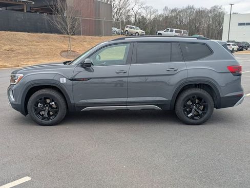 New 2026 Volkswagen Atlas Peak Edition AWD/4WD image 7