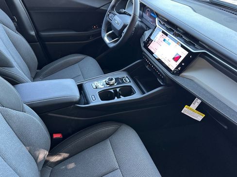 New 2026 Jeep Cherokee Laredo image 13