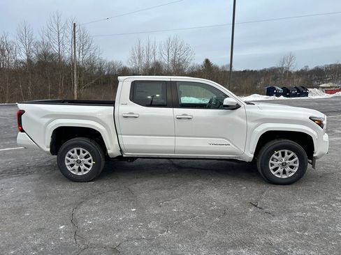 New 2026 Toyota Tacoma SR5 image 6