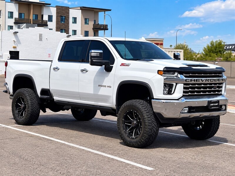 Used 2022 Chevrolet Silverado 2500 LTZ w/ LTZ Plus Package AWD/4WD image 2