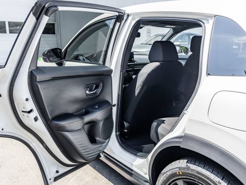 Used 2024 Honda HR-V Sport image 21