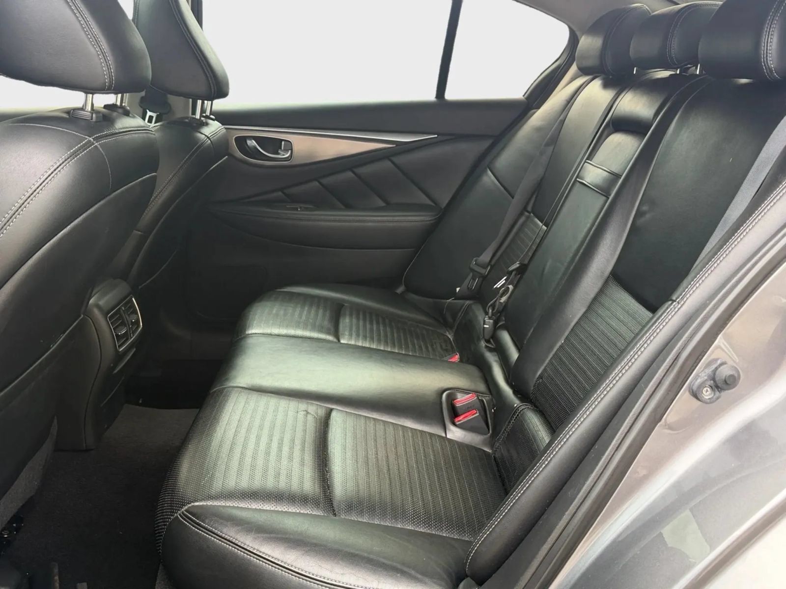 Used 2015 INFINITI Q50 AWD image 12