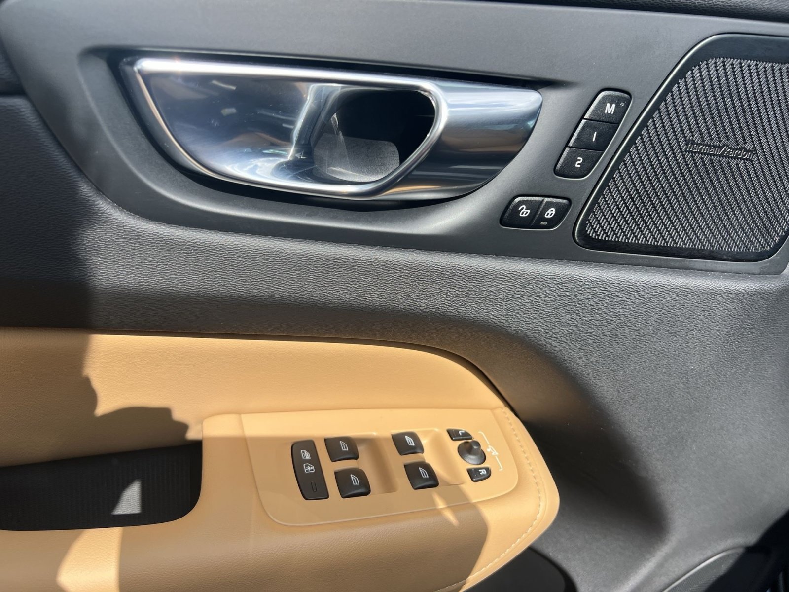Used 2020 Volvo XC60 T5 Inscription w/ Protection Package Premier FWD image 23