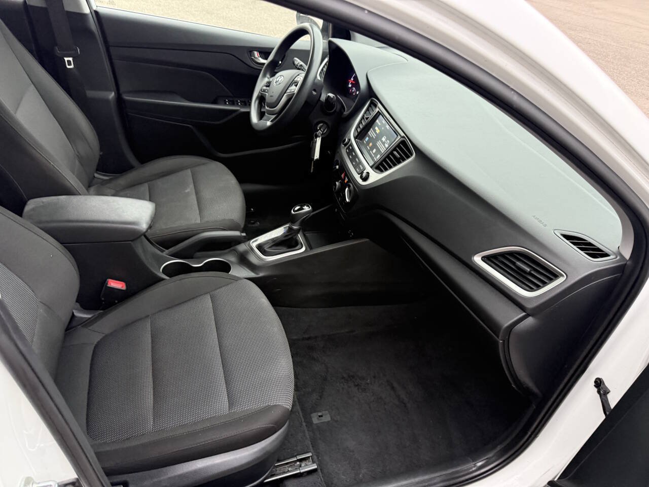 Used 2021 Hyundai Accent SEL FWD image 16