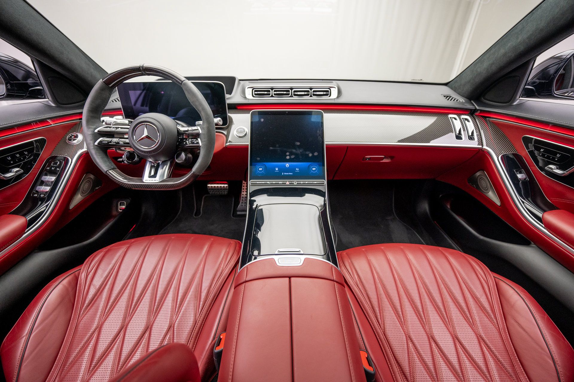 Used 2024 Mercedes-Benz S 63 AMG S w/ AMG Night Package image 10
