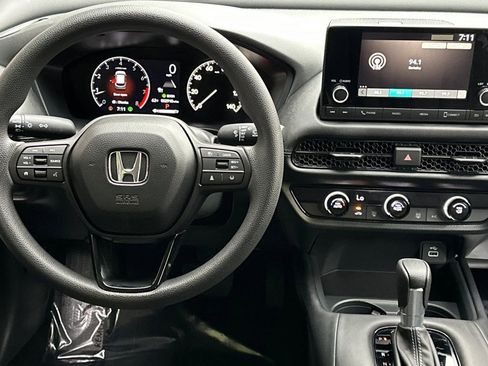 Certified 2025 Honda HR-V LX image 26