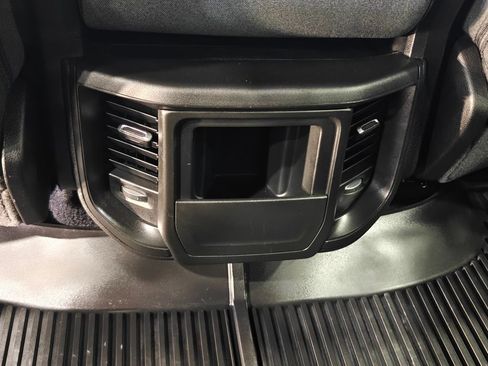 Used 2025 RAM 1500 Big Horn AWD/4WD image 30