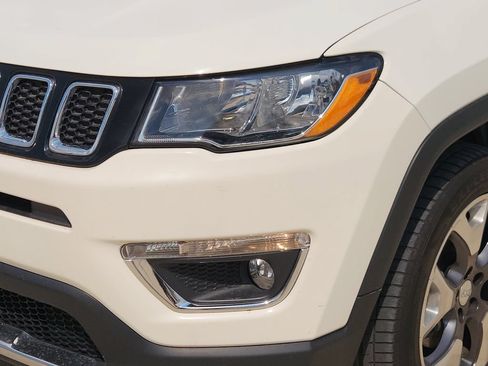 Used 2021 Jeep Compass Limited AWD/4WD image 10