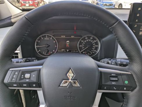 New 2026 Mitsubishi Outlander SE FWD image 24