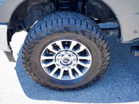 Used 2019 Ford F250 Lariat AWD/4WD image 38