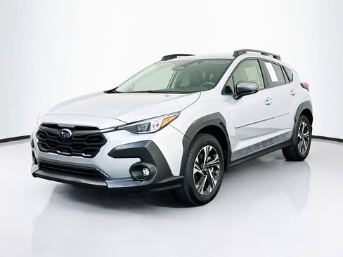 Used 2024 Subaru Crosstrek 2.0i Premium w/ Crosstrek Mirror Package image 3
