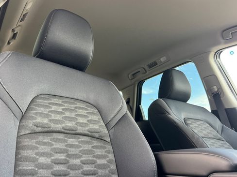 New 2025 Nissan Pathfinder SV image 20