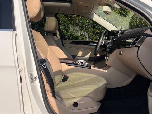 Used 2017 Mercedes-Benz GLS 450 4MATIC image 17