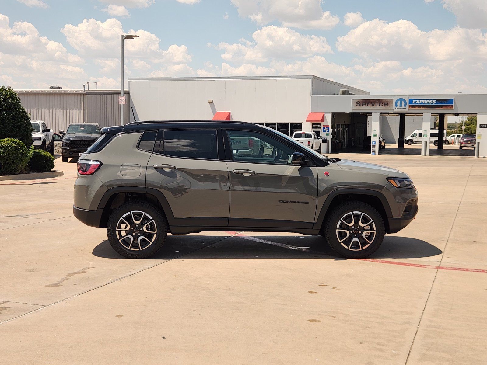 New 2026 Jeep Compass Trailhawk AWD/4WD image 7