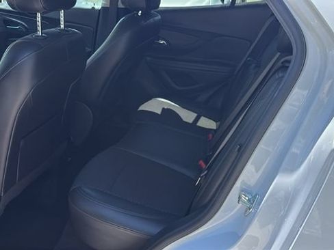 Used 2021 Buick Encore Preferred w/ Safety Package AWD/4WD image 15