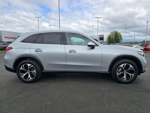 Used 2025 Mercedes-Benz GLC 350e 4MATIC image 7