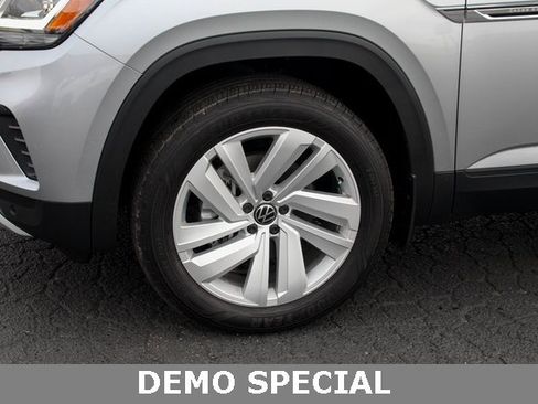 Used 2023 Volkswagen Atlas Cross Sport SE image 6