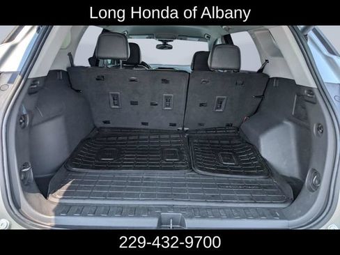 Used 2022 GMC Terrain SLT AWD/4WD image 10
