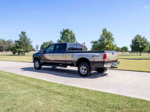 Used 2000 Ford F350 Lariat image 22