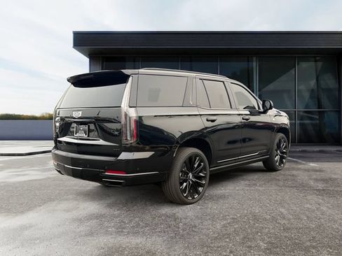 Used 2026 Cadillac Escalade Platinum Sport w/ LPO, ONYX Package AWD/4WD image 5