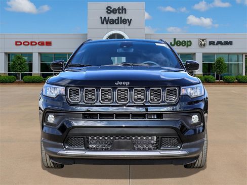 New 2026 Jeep Compass Latitude image 2