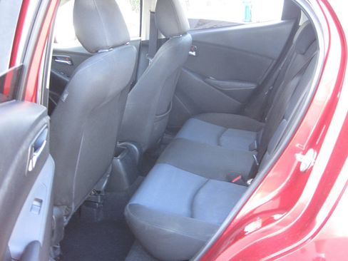 Used 2017 Toyota Yaris iA FWD image 21