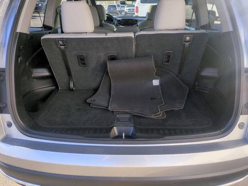 Certified 2019 Honda Pilot Touring image 32