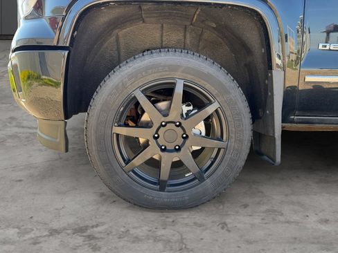 Used 2015 GMC Sierra 1500 Denali w/ Driver Alert Package AWD/4WD image 9