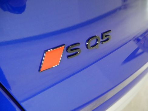 New 2026 Audi SQ5 Premium Plus image 9