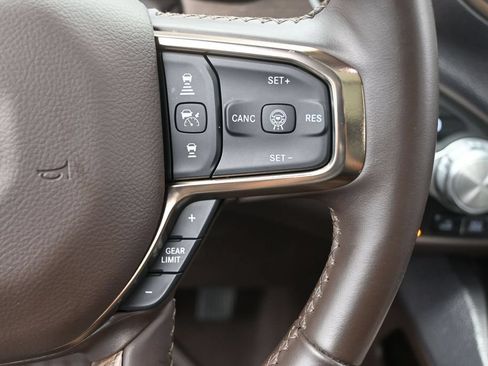 Used 2025 RAM 1500 Limited AWD/4WD image 30
