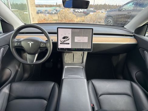 Used 2021 Tesla Model Y 2WD image 14