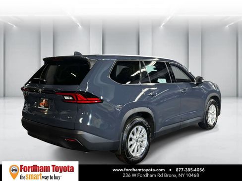Used 2026 Toyota Grand Highlander AWD image 7