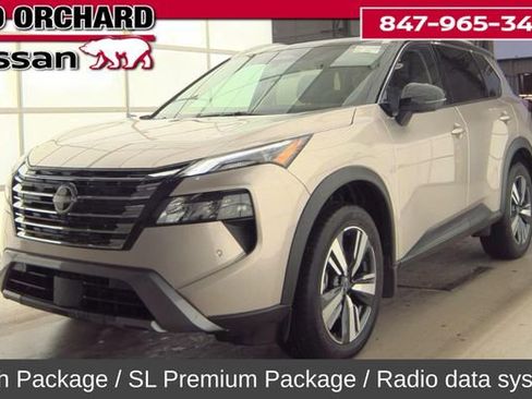 Used 2025 Nissan Rogue SL w/ Tech Package image 1